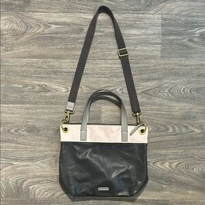 Fossil Keely Tote Pebbled Leather Purse Bag Crossbody Pockets Black White Gray